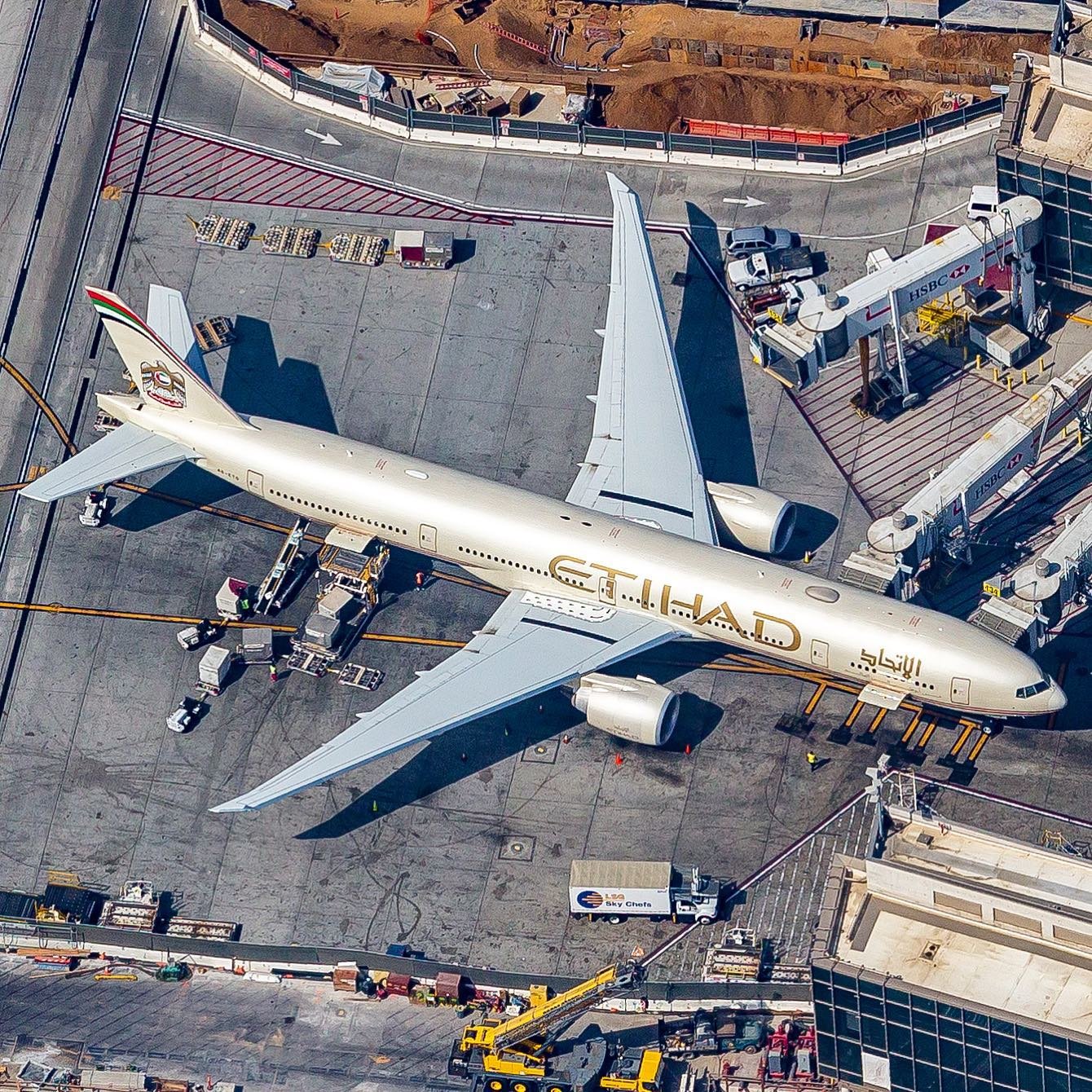 Does Etihad Airlines charge a cancellation fee?