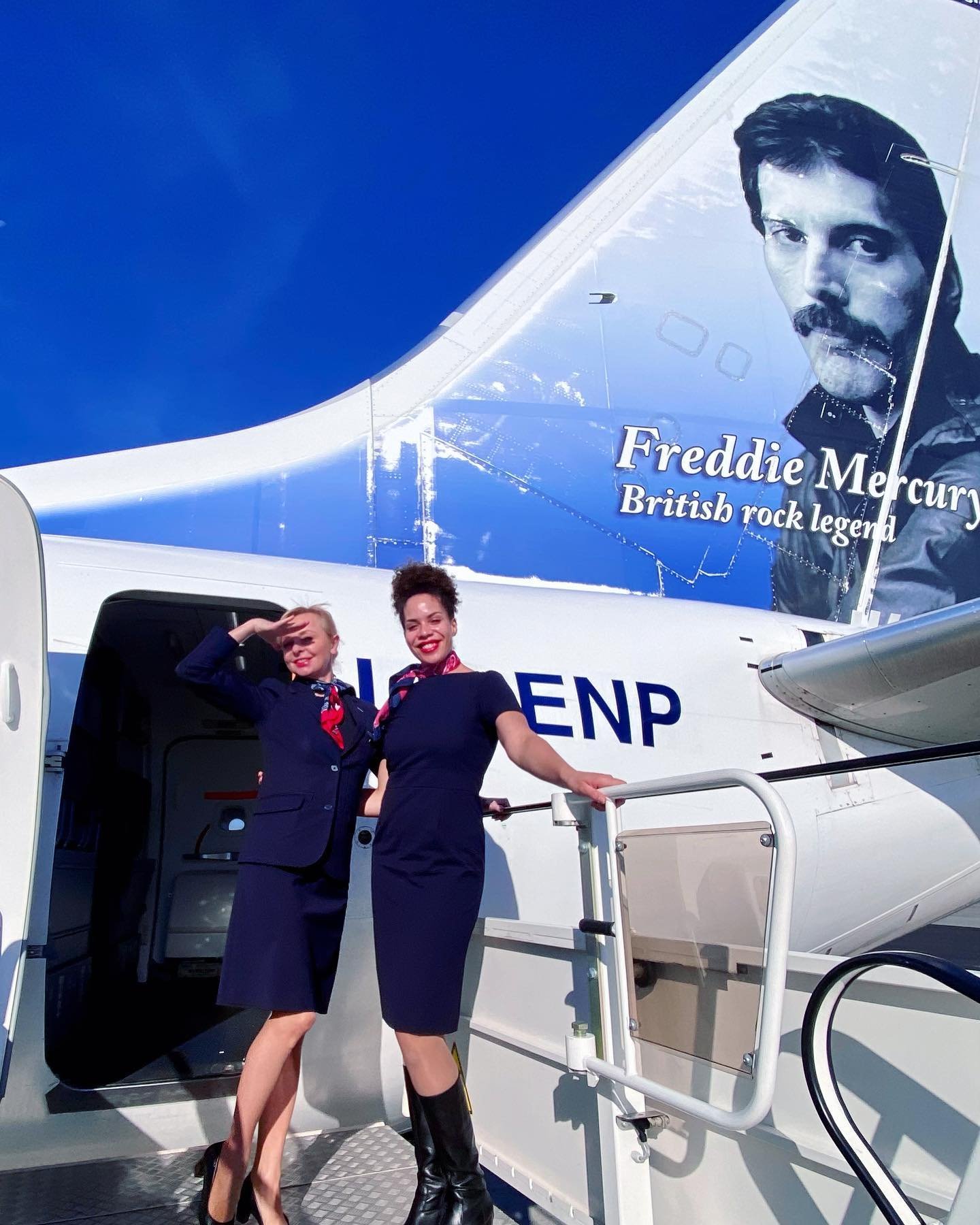 What is Norwegian Airlines' email domain?
