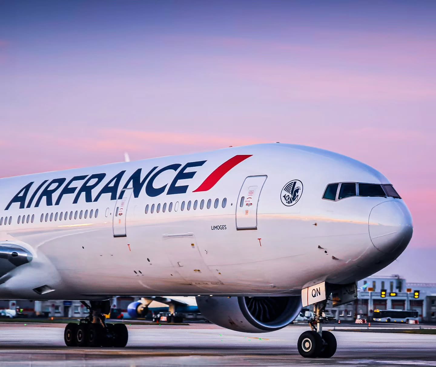 can i change passenger name on Air France airlines