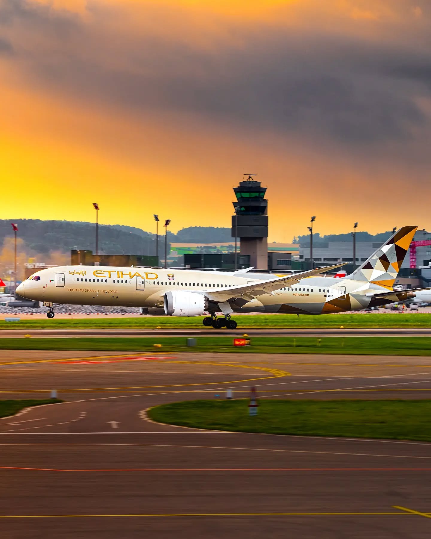 How to Change Name on Etihad Airlines Ticket